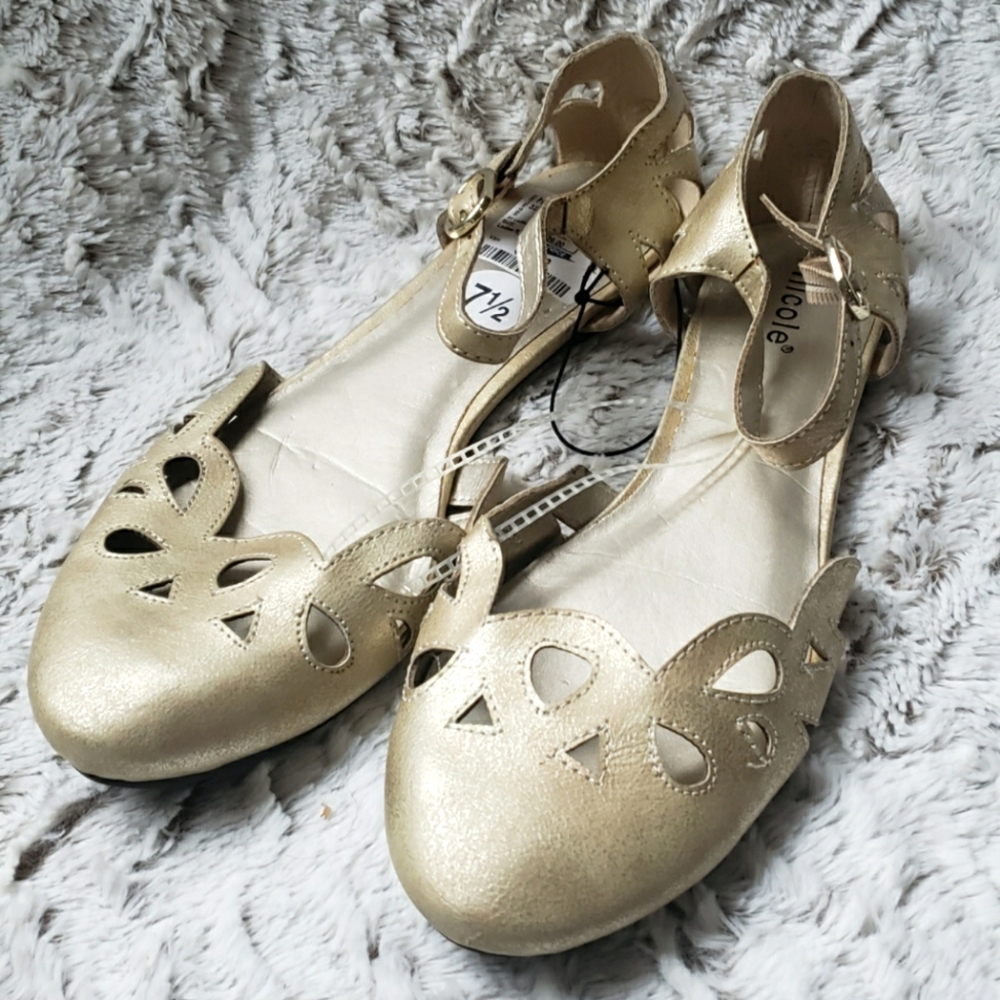 Nicole gold cut out d'orsay ankle strap flats, size 7.5